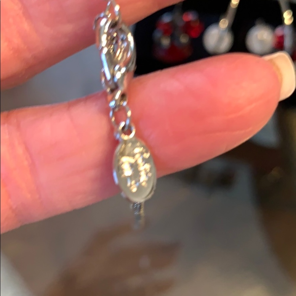 Jewelry - Picture 6 of 6